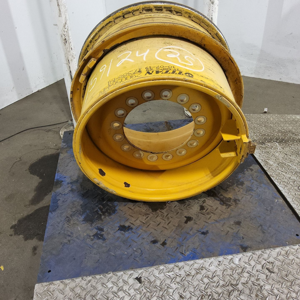 17"W x 25"D, John Deere Construction Yellow 16-Hole 3 Piece Formed Plate , 4" Offset