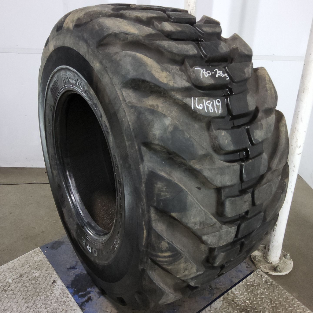 780/50-28.5 Nokian Forest King F-2 N (24 Ply), 182A2 90%