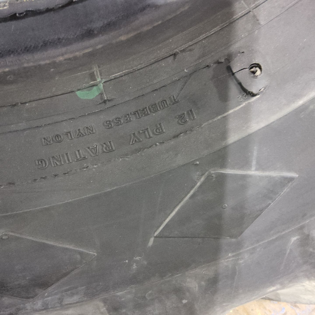 20.5-25 Goodyear SGL E/L-2A E-2/G-2/L-2/R-4 F (12 Ply), 80%