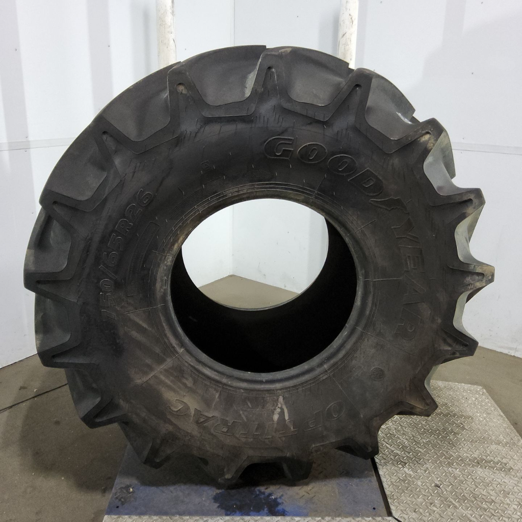 750/65R26 Goodyear Farm Optitrac R-1W 166D 90%