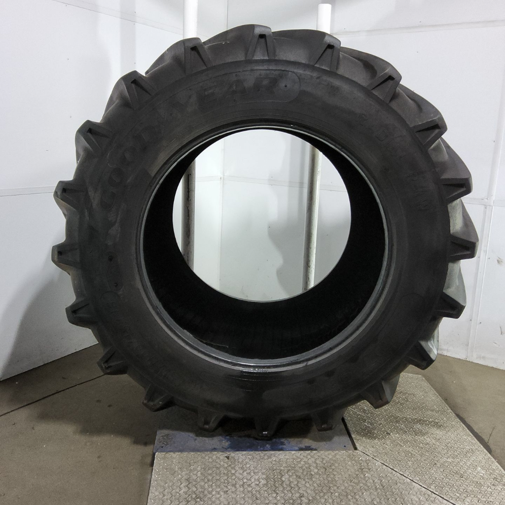 LSW1100/45R46 Goodyear Farm DT930 R-1W 181D 85%