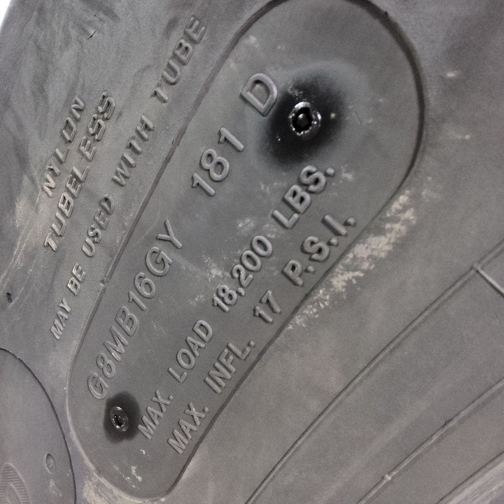 LSW1100/45R46 Goodyear Farm DT930 R-1W 181D 85%