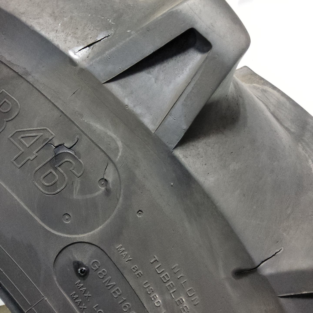 LSW1100/45R46 Goodyear Farm DT930 R-1W 181D 85%