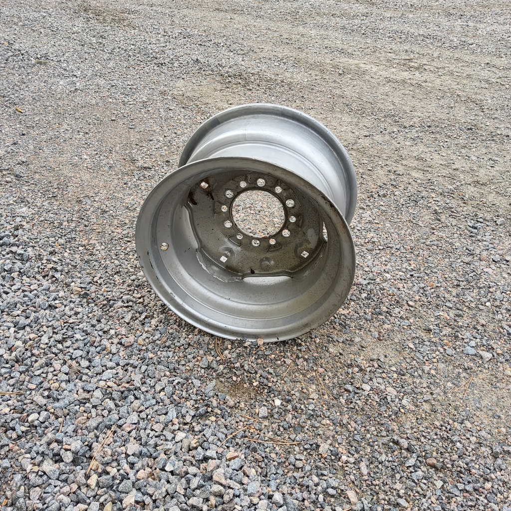 10"W x 15"D, Case IH Silver Mist 6-Hole Flat Plate