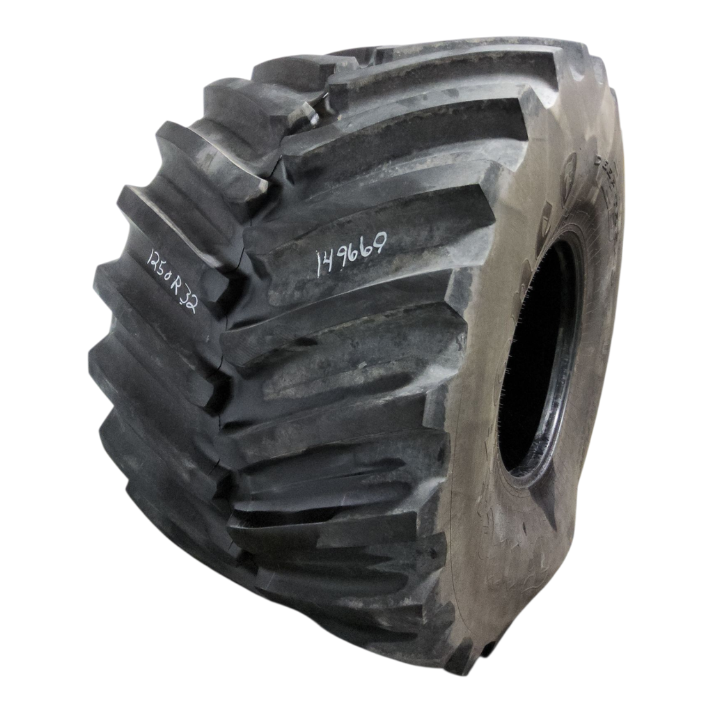 IF1250/50R32 Firestone Radial Deep Tread 23 CFO R-1W 201B 90%