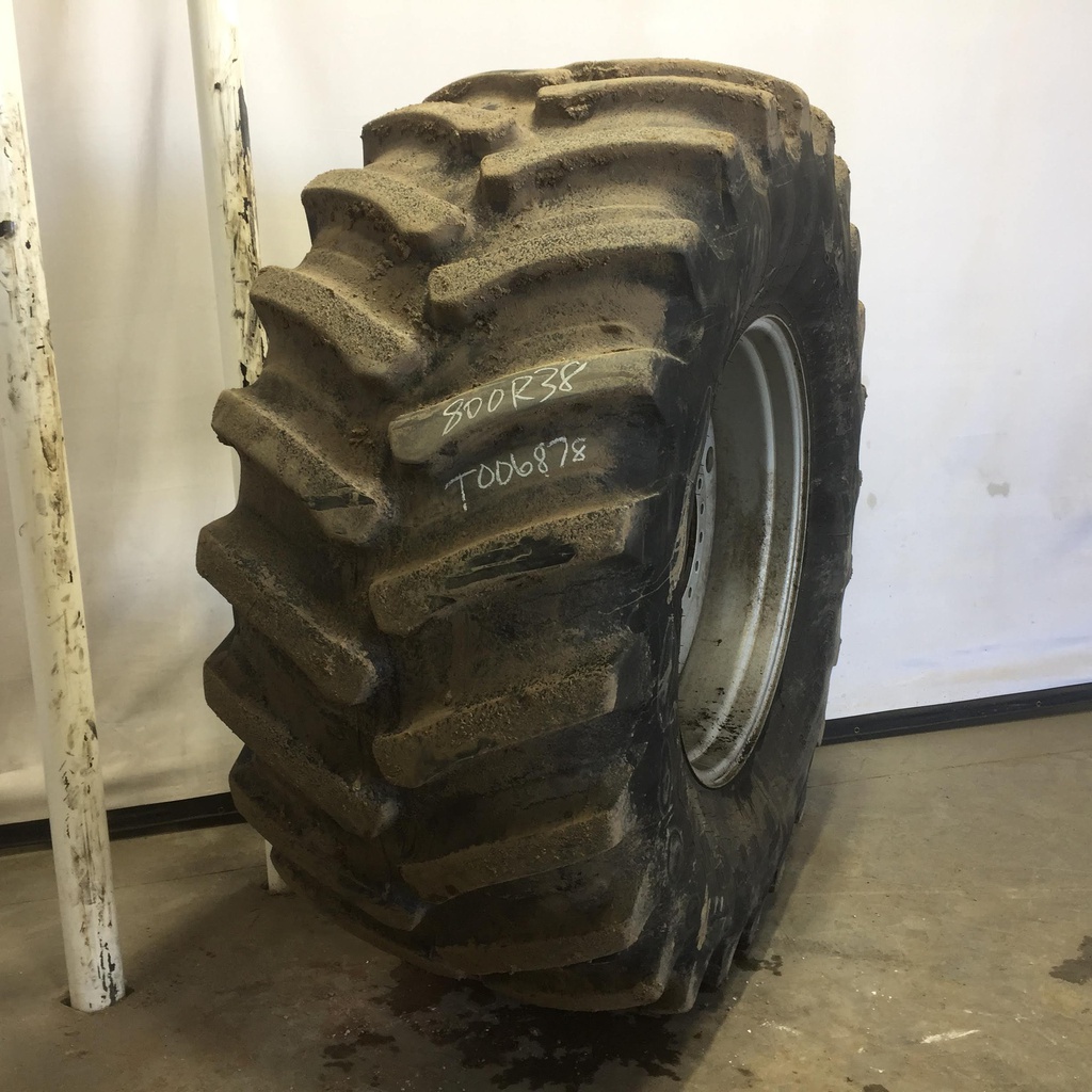 800/70R38 Firestone Radial Deep Tread 23 R-1W on Case IH Silver Mist 18-Hole Formed Plate W/Weight Holes 75%