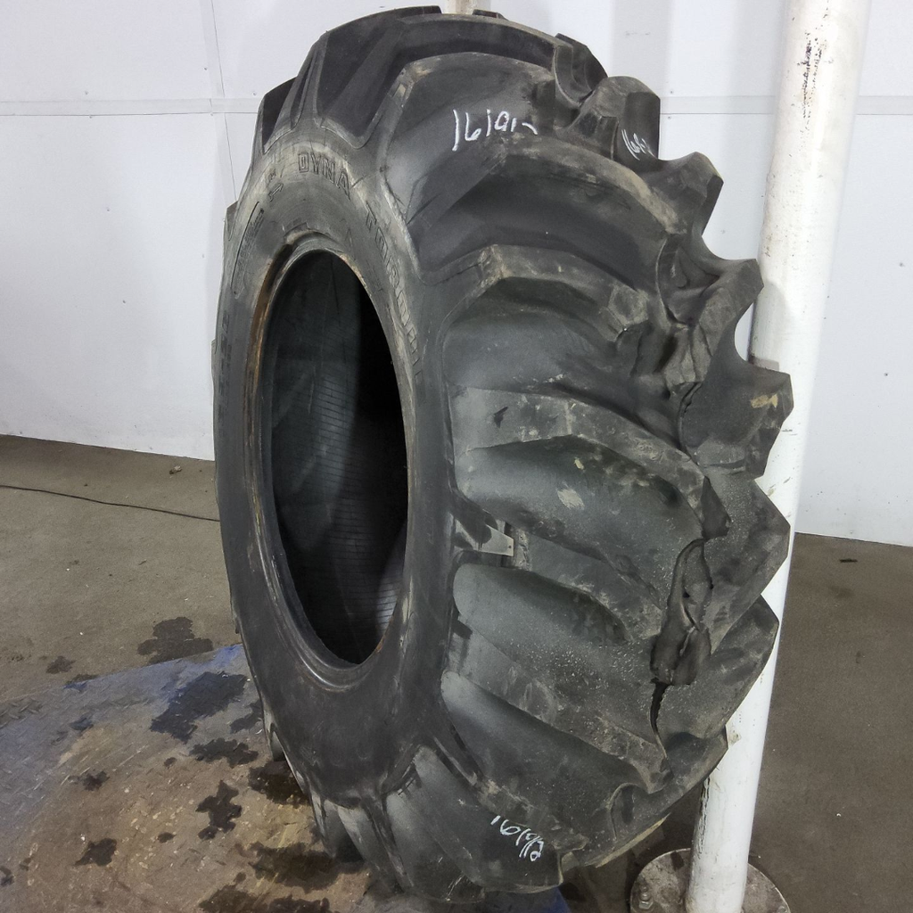 16.9-26 Goodyear Farm Dyna Torque II R-1 E (10 Ply), 99%