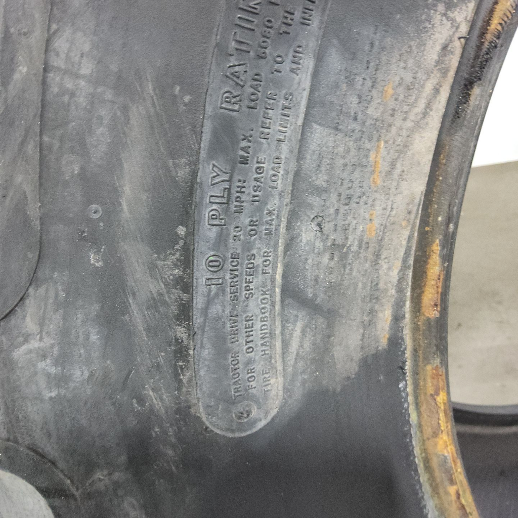 16.9-26 Goodyear Farm Dyna Torque II R-1 E (10 Ply), 99%