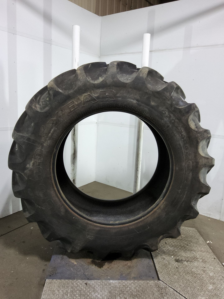 620/70R42 Goodyear Farm DT820 R-1W 160B 95%