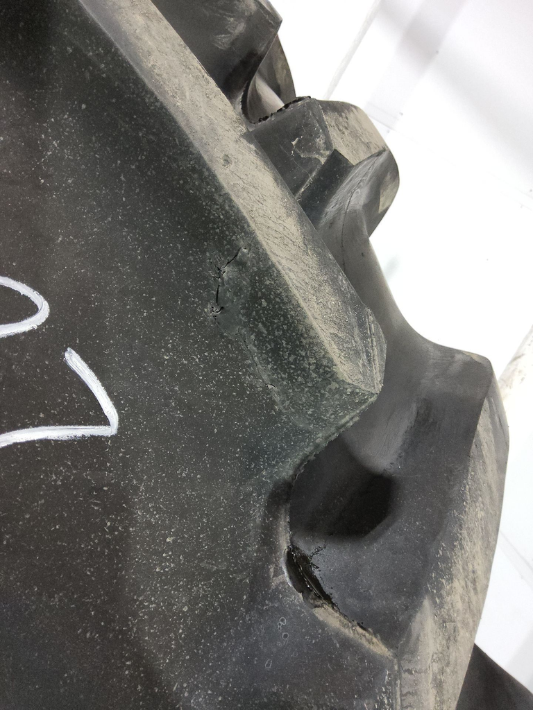 620/70R42 Goodyear Farm DT820 R-1W 160B 95%