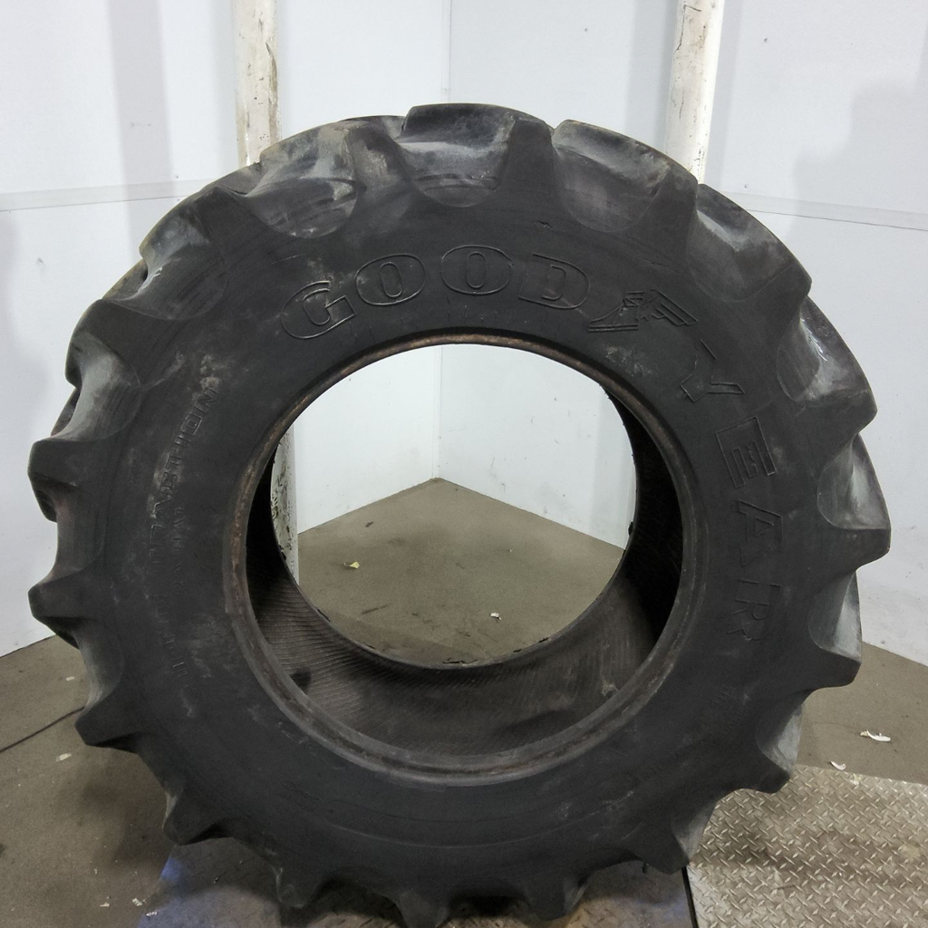 16.9R28 Goodyear Farm Super Traction Radial R-1W 136B 80%