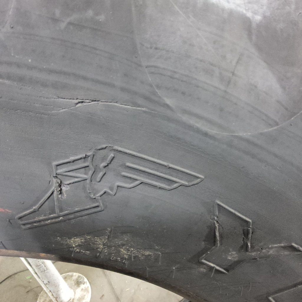 16.9R28 Goodyear Farm Super Traction Radial R-1W 136B 80%