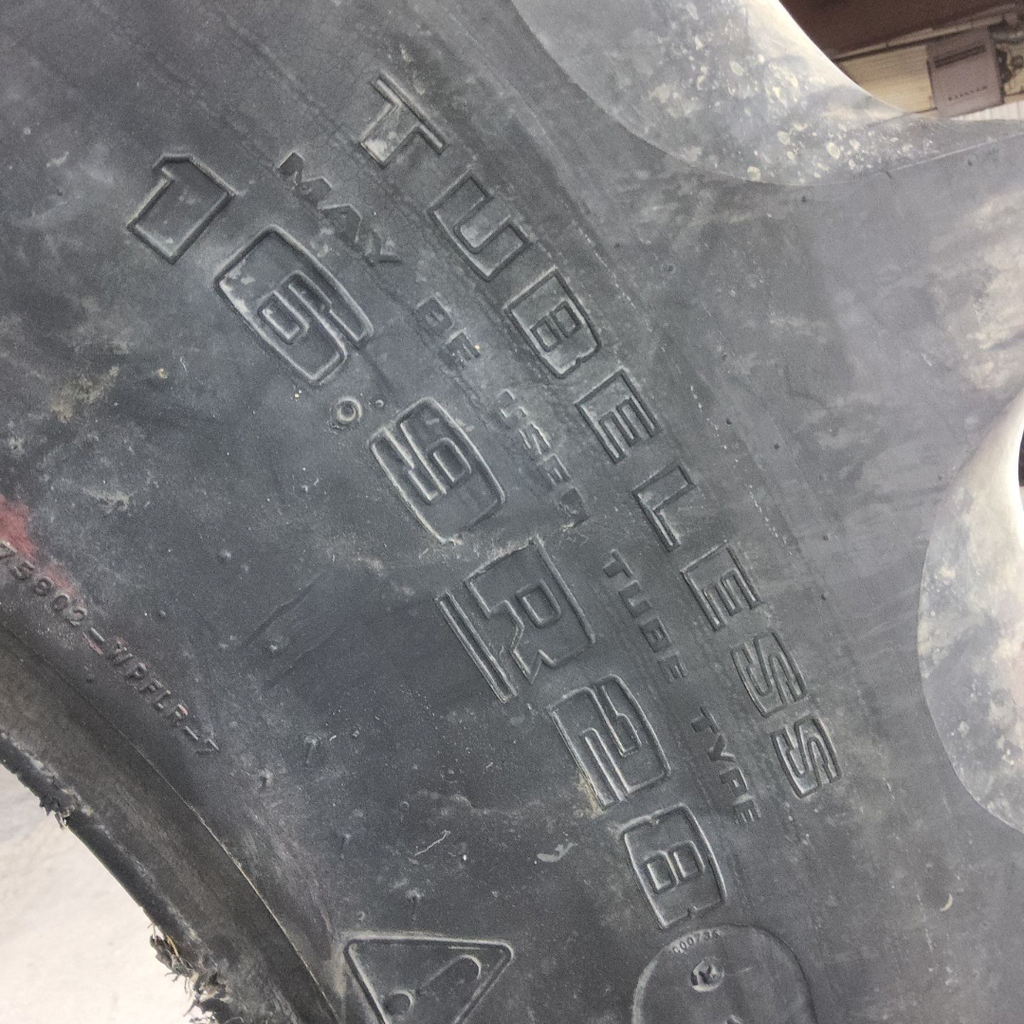 16.9R28 Goodyear Farm Super Traction Radial R-1W 136B 80%