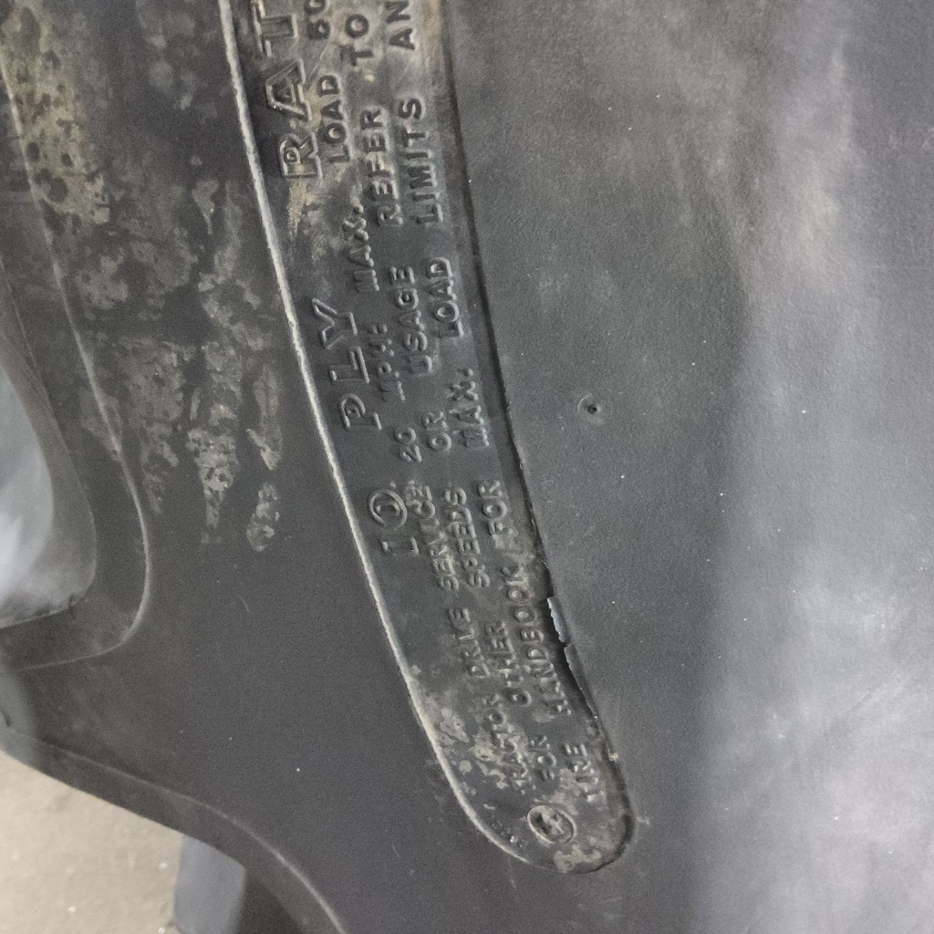 16.9-26 Goodyear Farm Dyna Torque II R-1 E (10 Ply), 90%