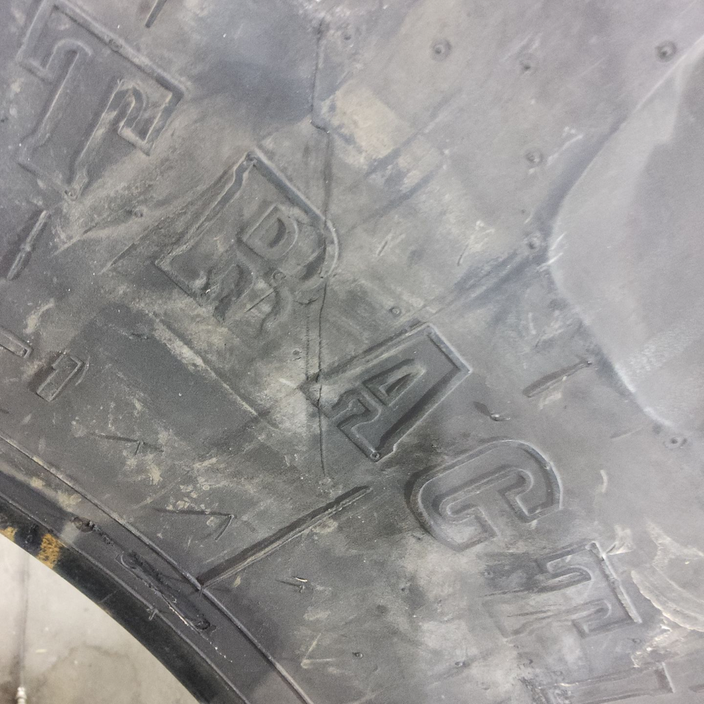420/90R30 Firestone Radial All Traction FWD R-1 142B 90%