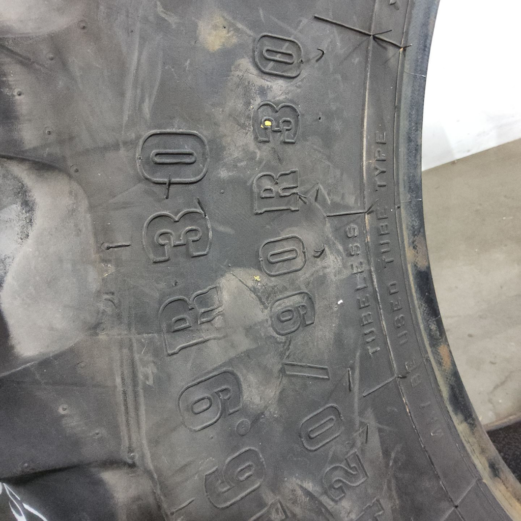 420/90R30 Firestone Radial All Traction FWD R-1 142B 90%