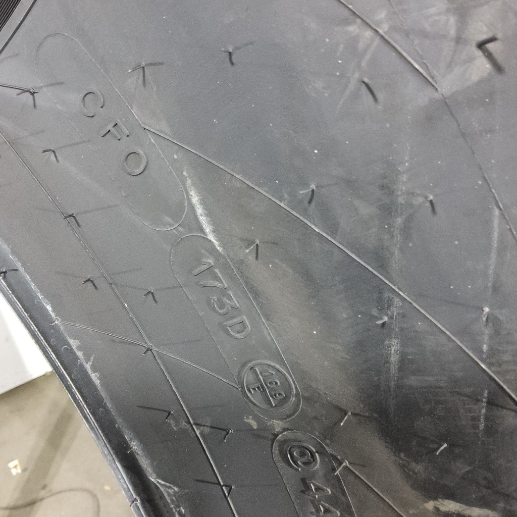 VF380/90R46 Michelin Spraybib CFO R-1S 173D/169E 99%