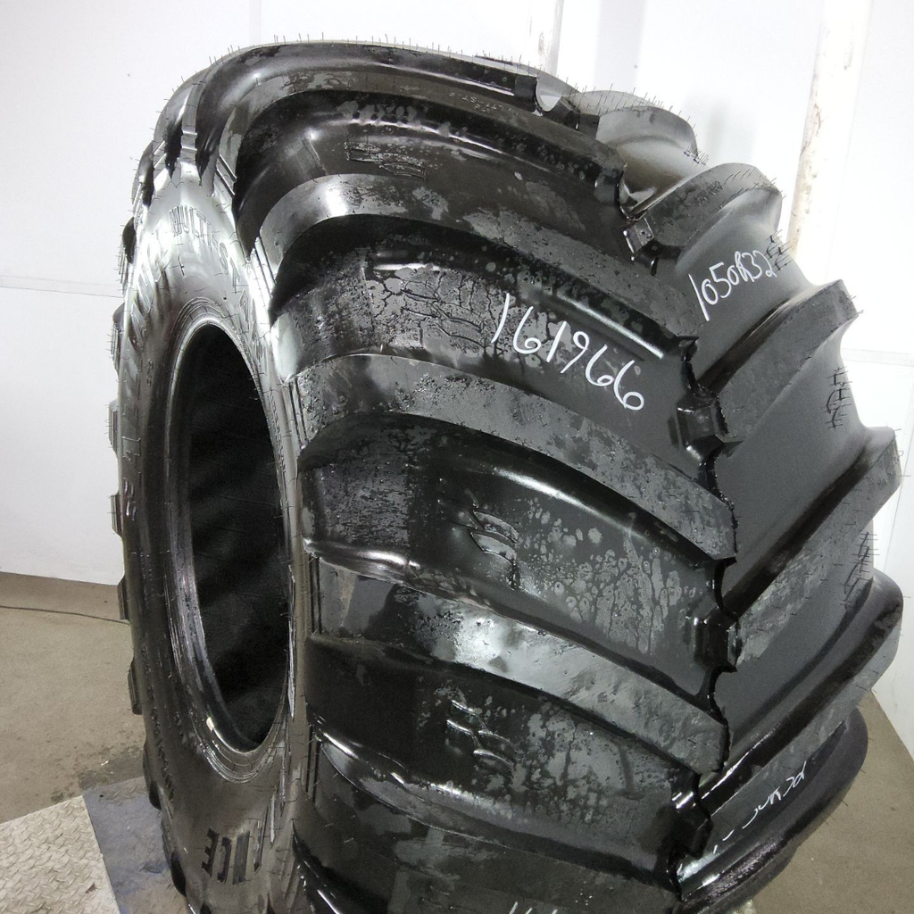 1050/50R32 Alliance 376 Multi Star R-1 178A 99%