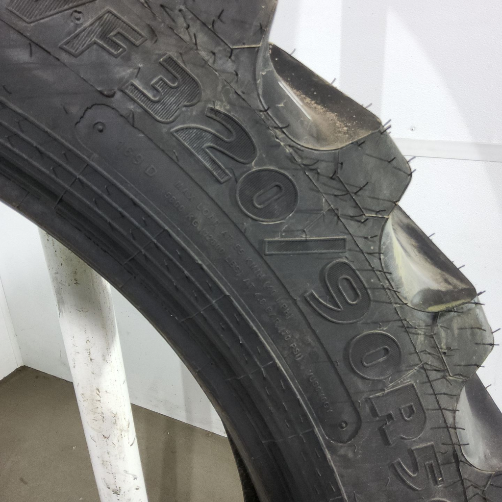VF320/90R50 Goodyear Farm Ultra Sprayer R-1 169D 99%
