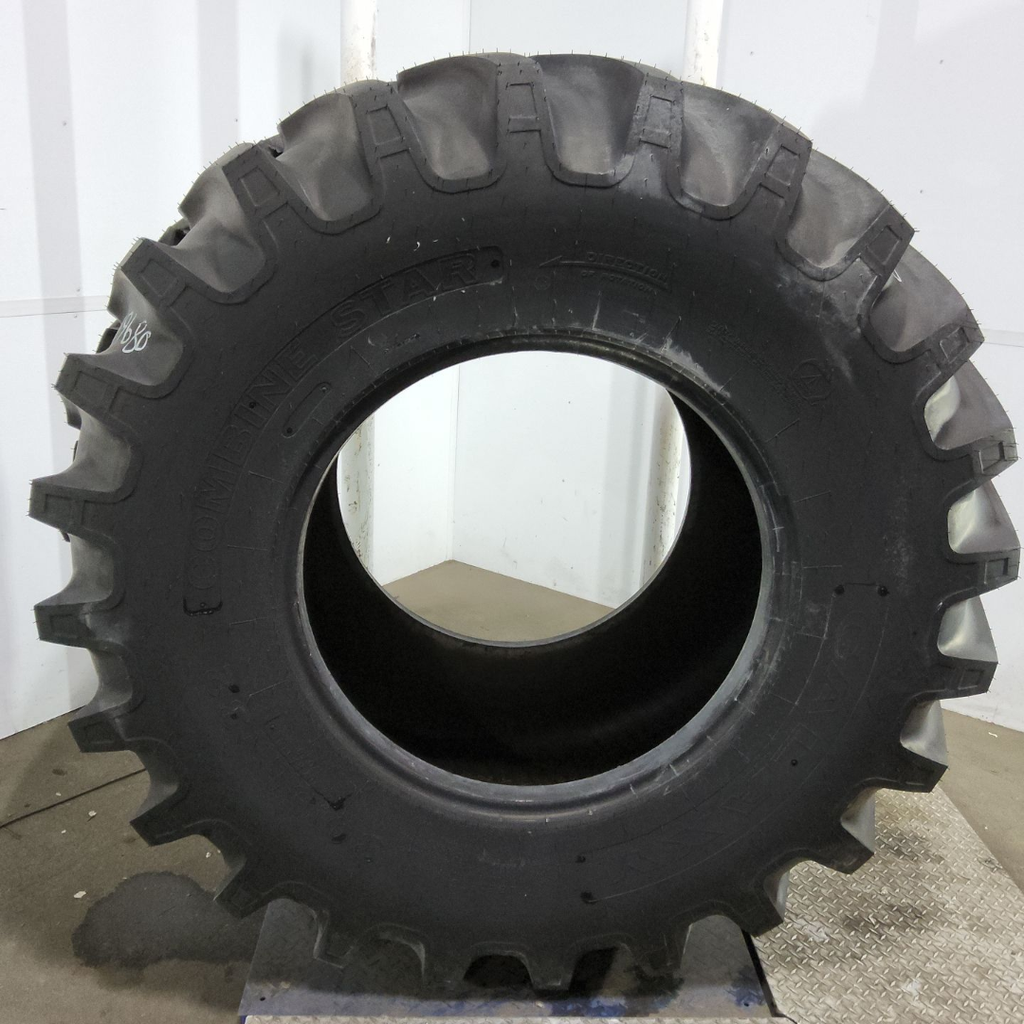 30.5L-32 Galaxy Combine Star R-1 J (18 Ply), 99%