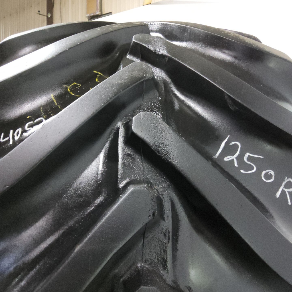 LSW1250/35R46 Goodyear Farm Custom Flo Grip R-2 195B 80%