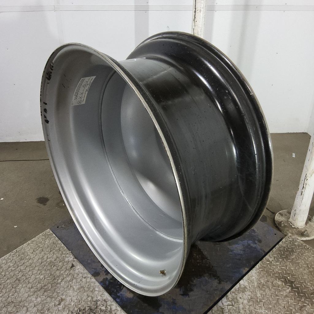 18"W x 42"D, Case IH Silver Mist 20-Hole Dolly Dual , -15.12" Offset