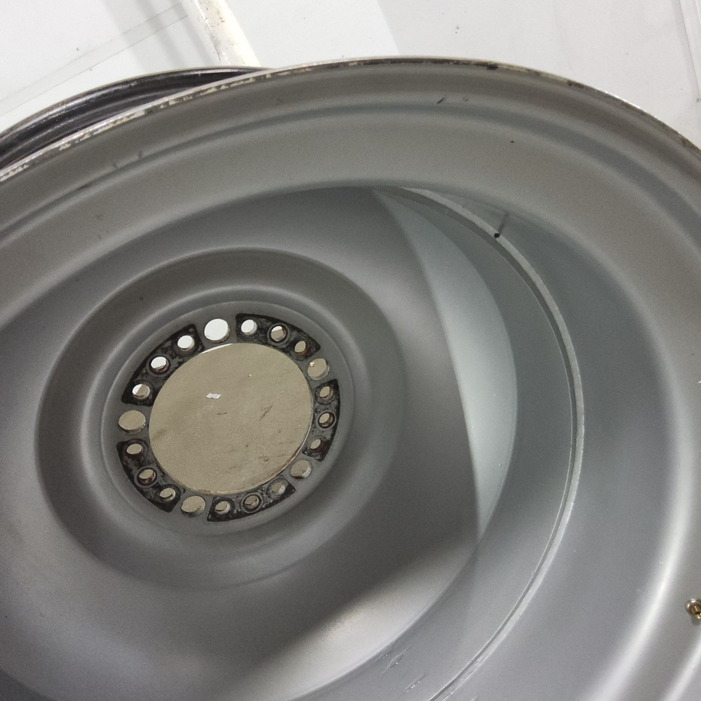 18"W x 42"D, Case IH Silver Mist 20-Hole Dolly Dual , -15.12" Offset