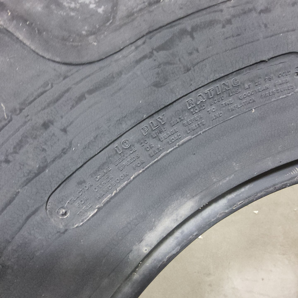 16.9-26 Goodyear Farm Dyna Torque II R-1 E (10 Ply), 50%