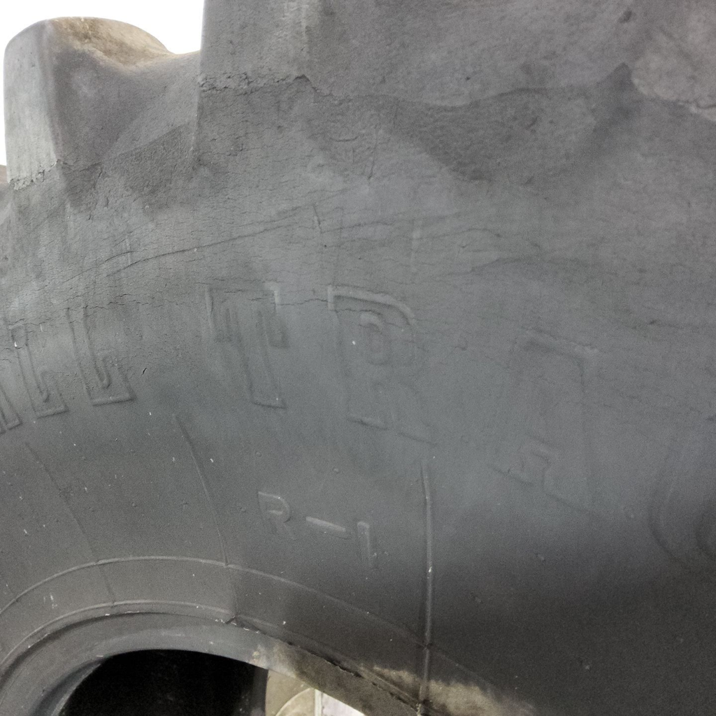 420/90R30 Firestone Radial All Traction FWD R-1 142B 65%
