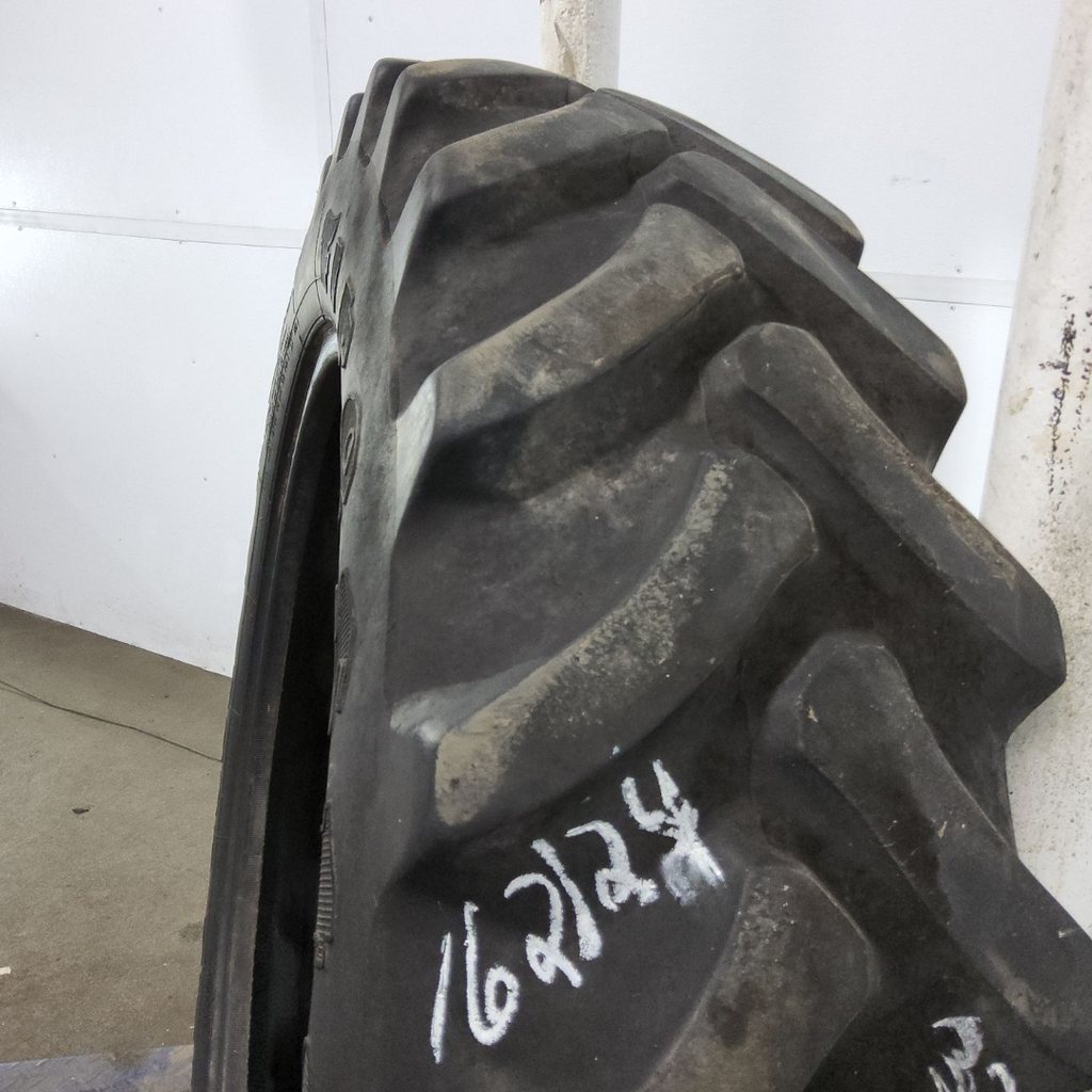 320/85R38 Firestone Radial 9000 R-1W 143B 40%