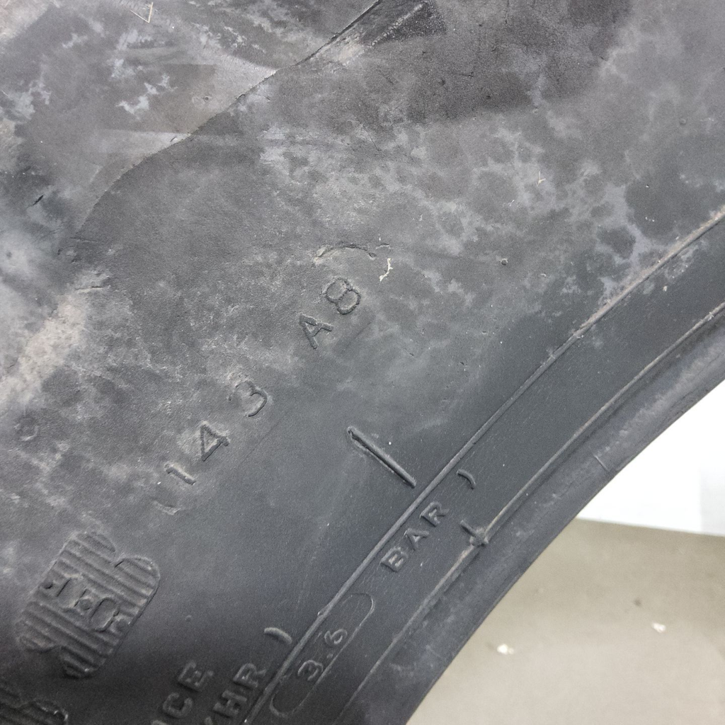 320/85R38 Firestone Radial 9000 R-1W 143B 40%