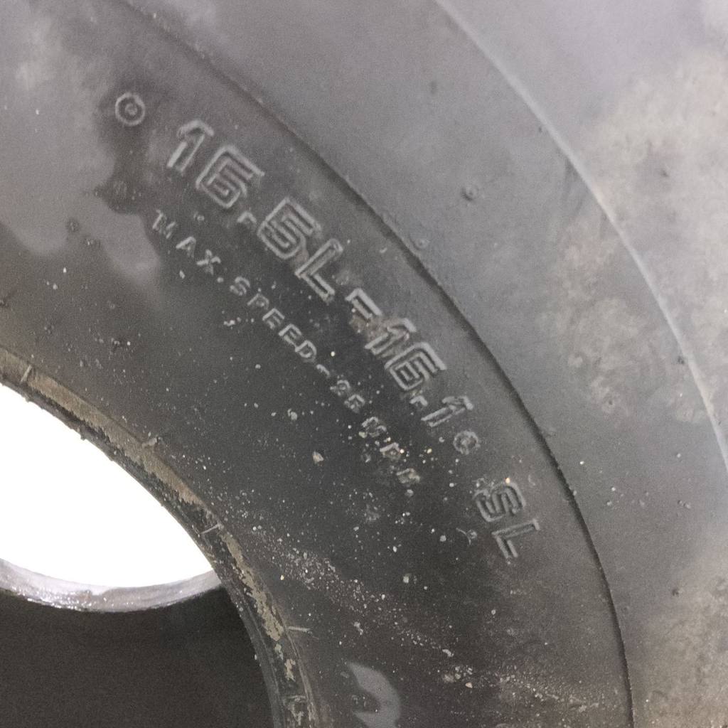 16.5L-16.1SL Titan Farm Farm Service Flotation I-1 G (14 Ply), 70%