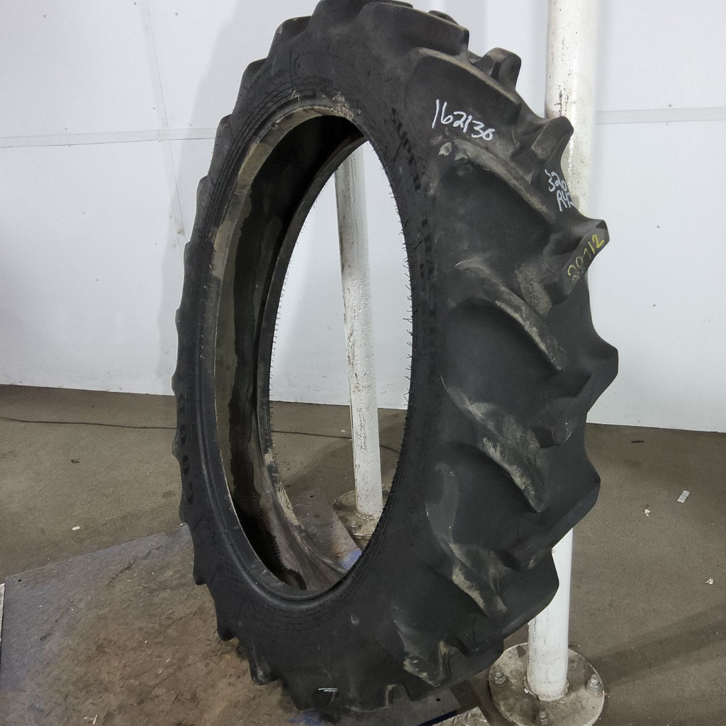 320/80R42Goodyear Farm DT800 Super Traction R-1W 141A8 70%