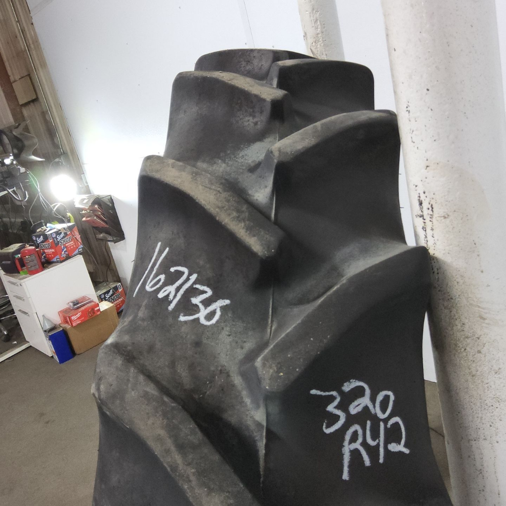 320/80R42 Goodyear Farm DT800 Super Traction R-1W 141A8 70%