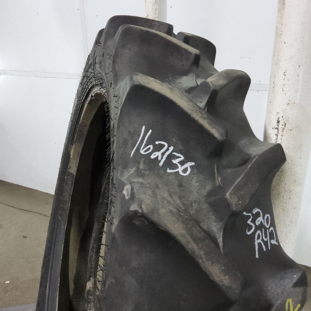 320/80R42 Goodyear Farm DT800 Super Traction R-1W 141A8 70%