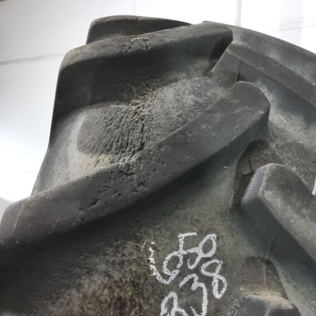 650/85R38 Goodyear Farm DT824 Optitrac R-1W 173A8 75%