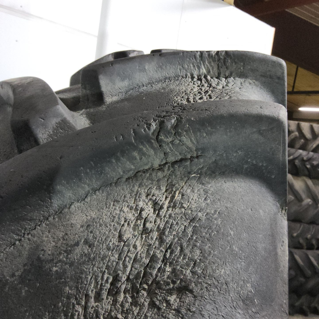 650/85R38 Goodyear Farm DT824 Optitrac R-1W 173A8 75%