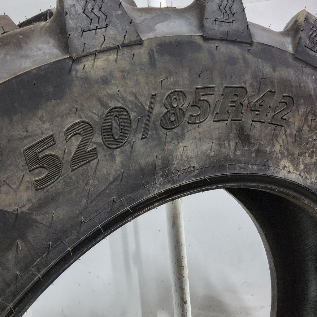 520/85R42 BKT Tires Agrimax Teris R-1 168D 99%