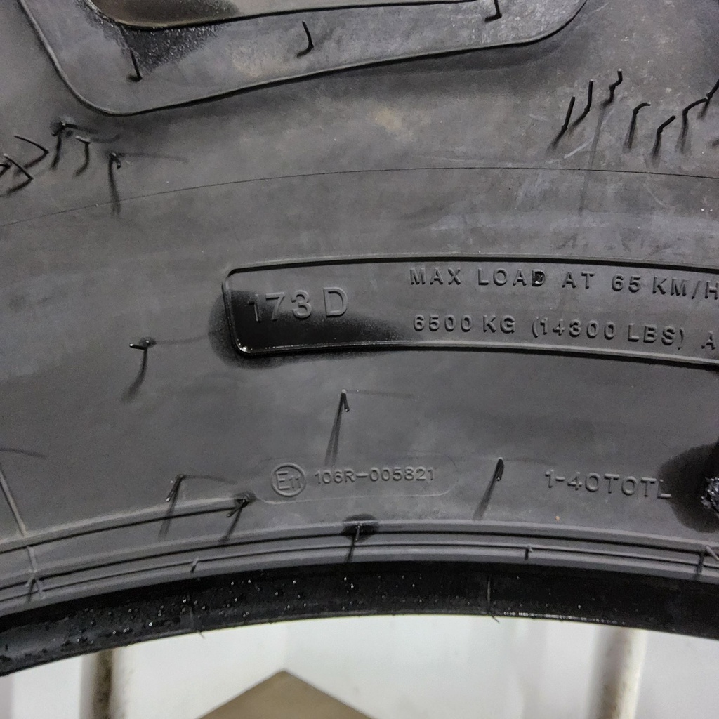 LSW680/50R46 Goodyear Farm OptiTorque R-1 173D 99%