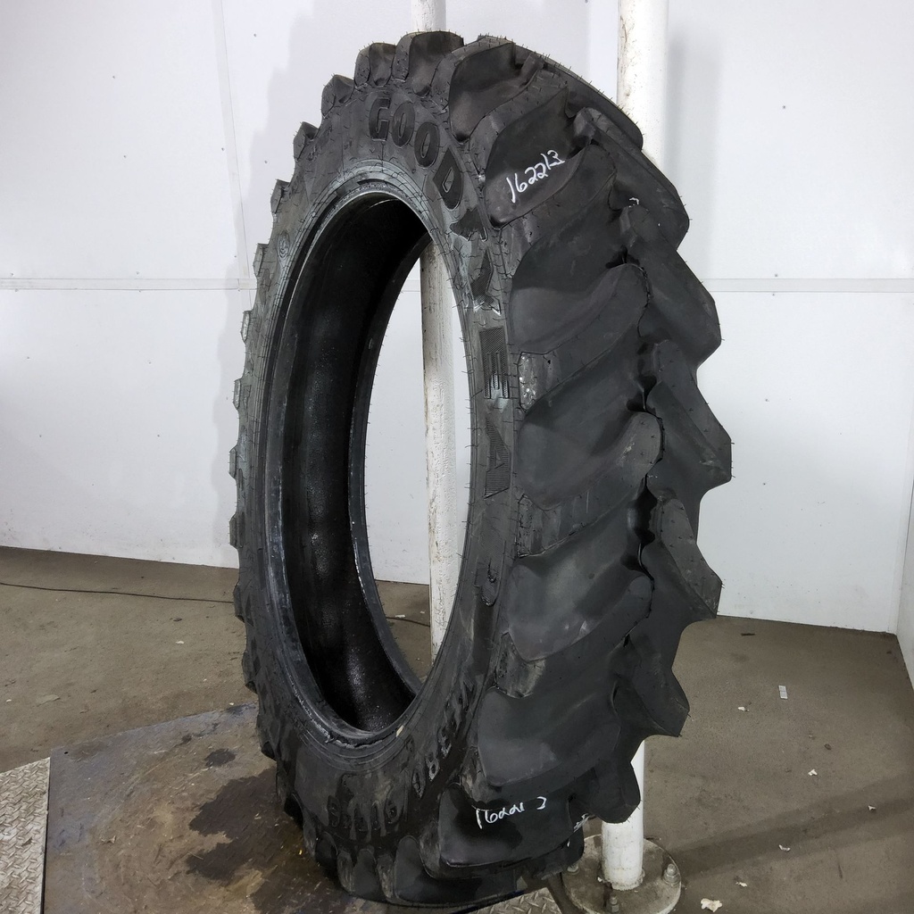 VF380/90R46 Goodyear Farm Ultra Sprayer R-1 173D 99%