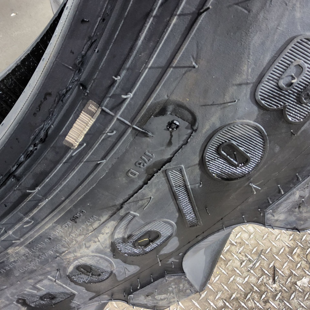 VF380/90R46 Goodyear Farm Ultra Sprayer R-1 173D 99%