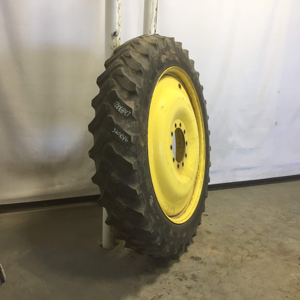 320/90R46 Firestone Radial 9000 R-1W on John Deere Yellow 10-Hole Bubble Disc 35%