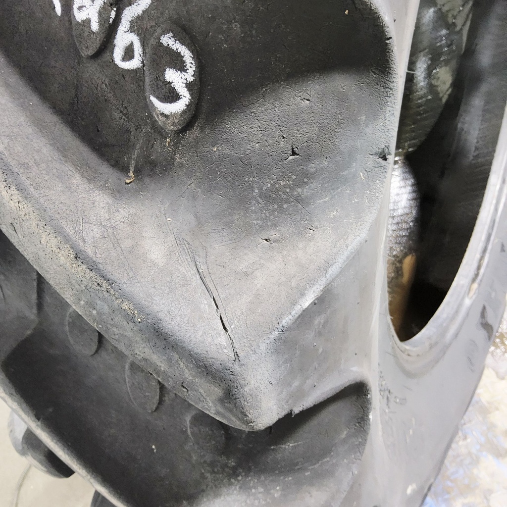 420/85R34 BKT Tires Agrimax RT 855 R-1W 142A8 70%