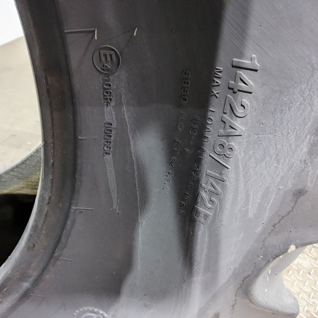 420/85R34 BKT Tires Agrimax RT 855 R-1W 142A8 70%