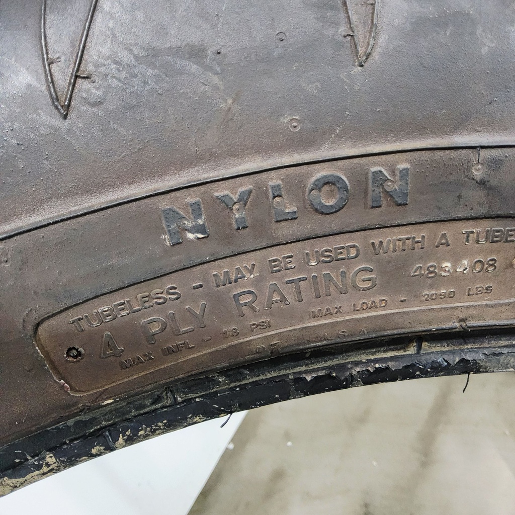 11.2-38 Titan Farm Hi Power Lug R-1 B (4 Ply), 90%