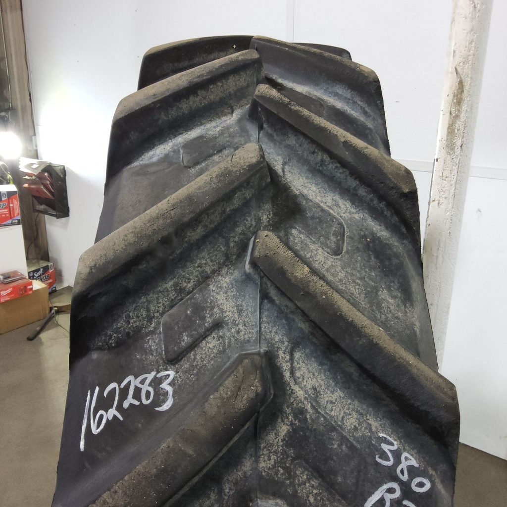 380/80R38 Titan Farm AgraEDGE R-1W 142D 85%