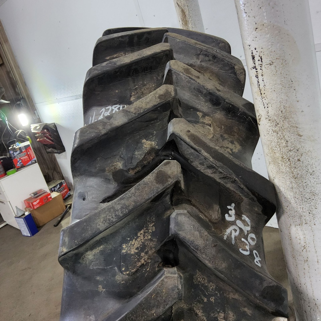 320/85R38 Michelin AgriBib Row Crop R-1W 143A8 90%