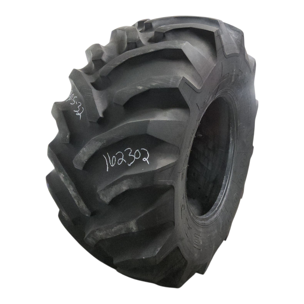 30.5L-32 Goodyear Farm Dyna Torque II R-1 F (12 Ply), 85%