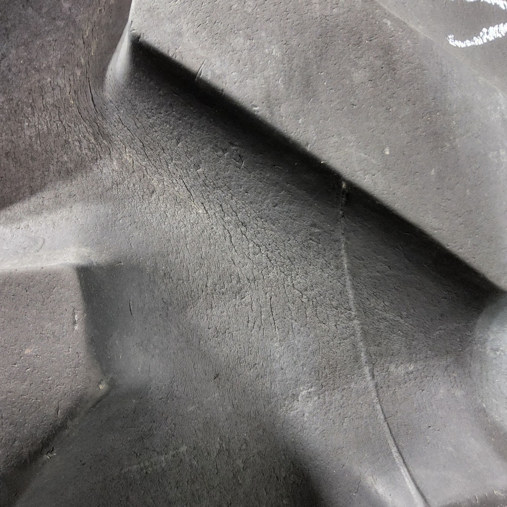 30.5L-32 Goodyear Farm Dyna Torque II R-1 F (12 Ply), 85%