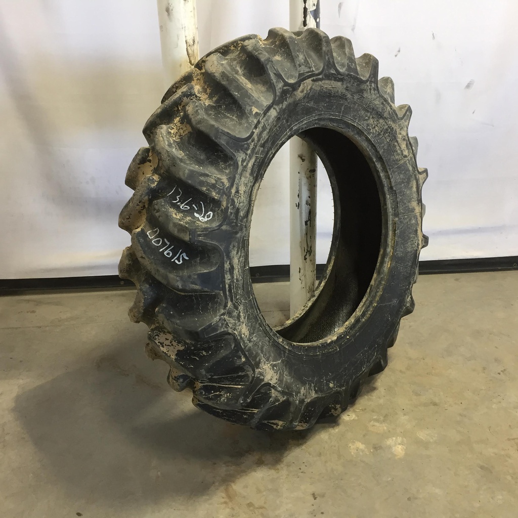 13.6/-28 Goodyear Farm Dyna Torque II R-1, E (10 Ply) 85%
